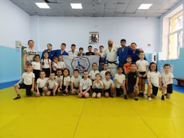 Мы за спорт, за здоровый образ жизни! Мы за спорт, за здоровый образ жизни!.